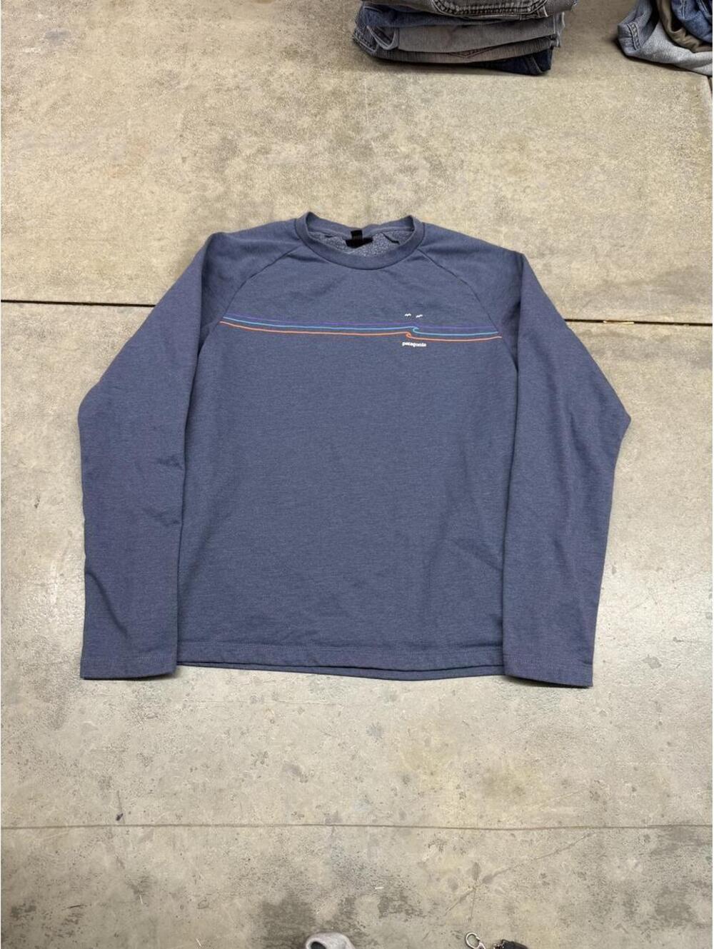 vintage patagonia organic cotton navy striped crewneck size medium WOMENS